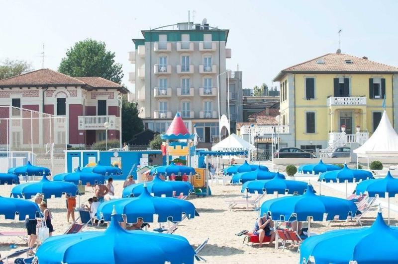 Hotel Alsen Ріміні Екстер'єр фото
